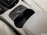  Cup holders photo